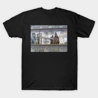 Train journey skyline T-Shirt